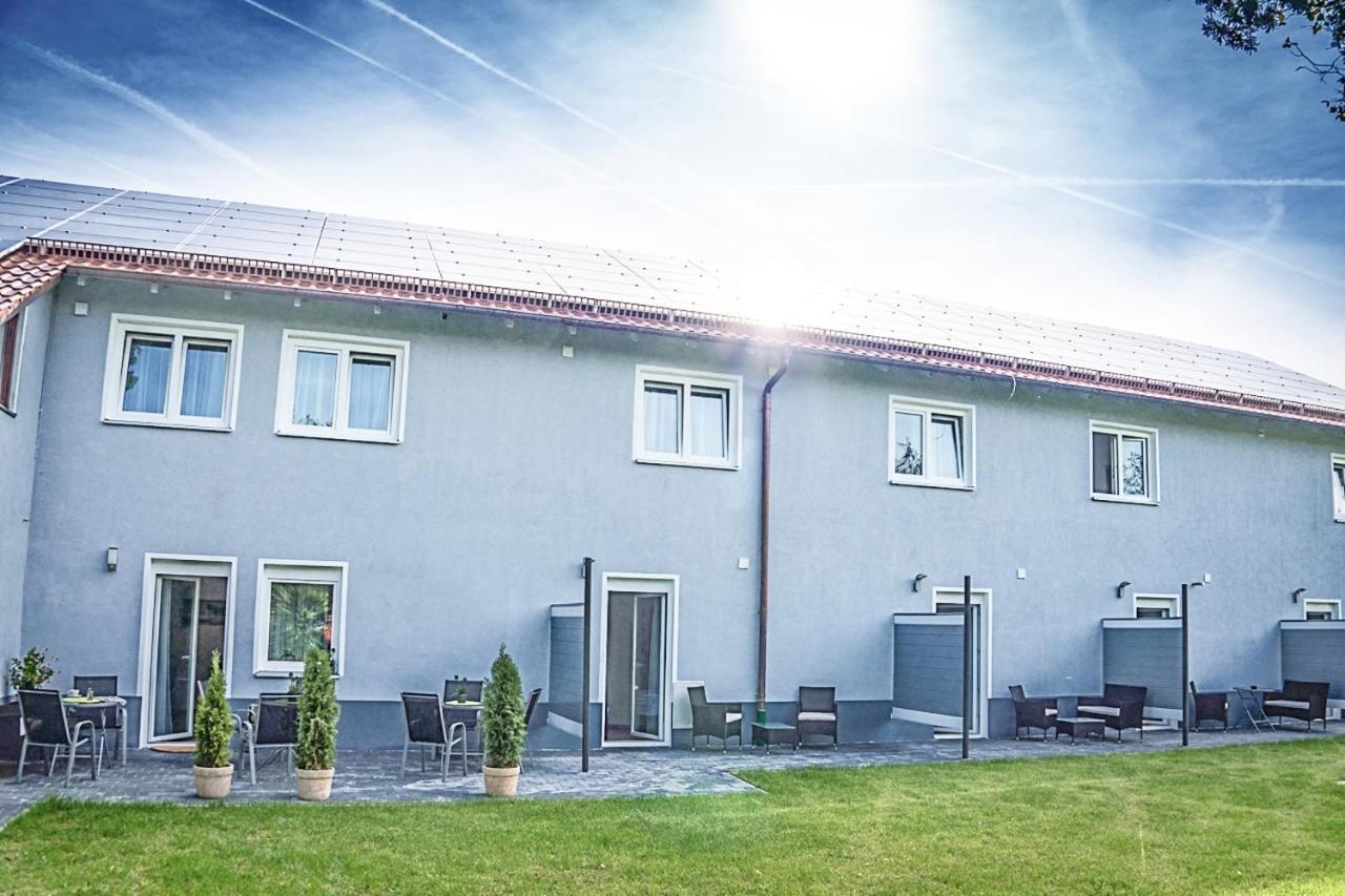 Sunny Hotel Щраубинг Екстериор снимка