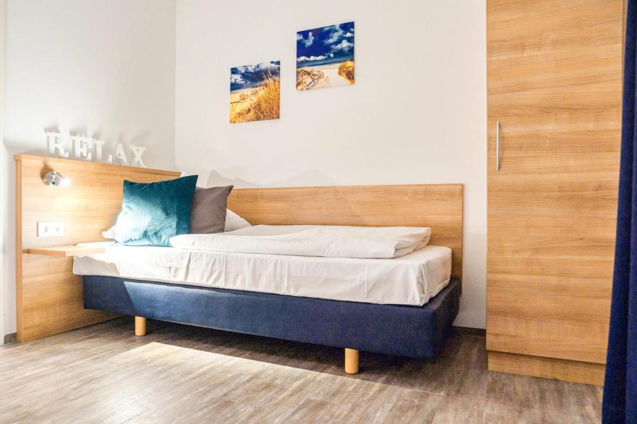 Sunny Hotel Щраубинг Екстериор снимка